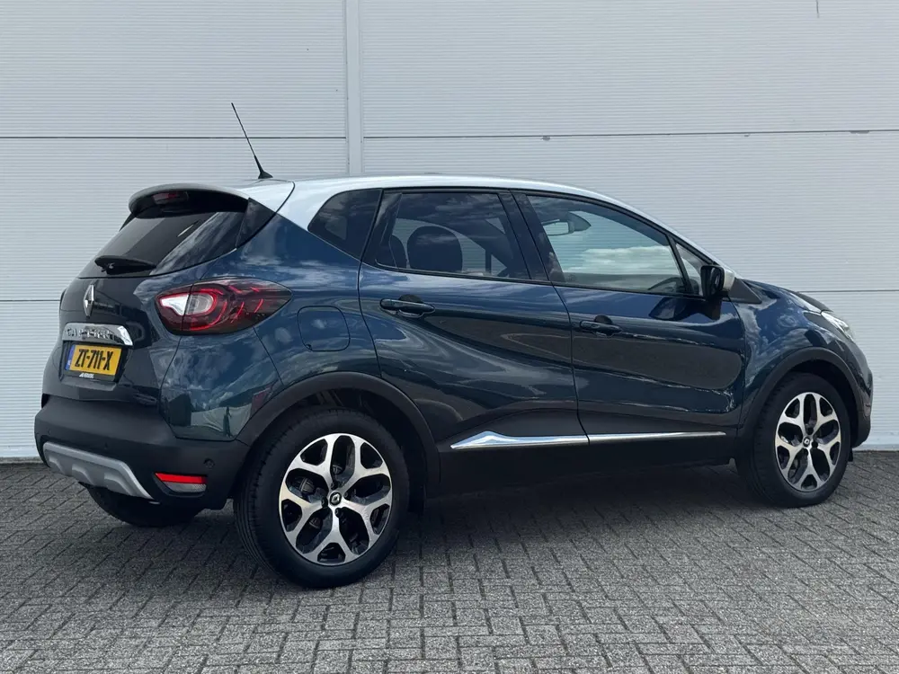Renault Captur 1.3 TCe Intens uit 2019, foto 3
