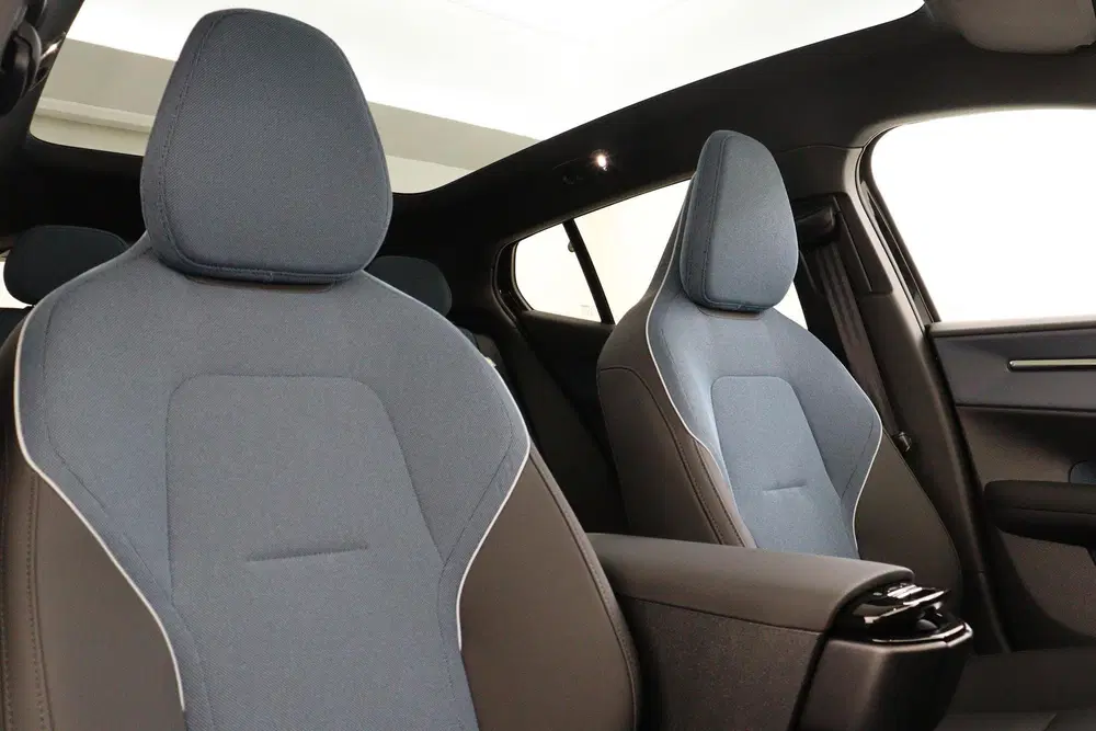 Volvo EX30 TWIN MOTOR PERF. ULTRA BLACK EDITION EUROP uit 2026, foto 12