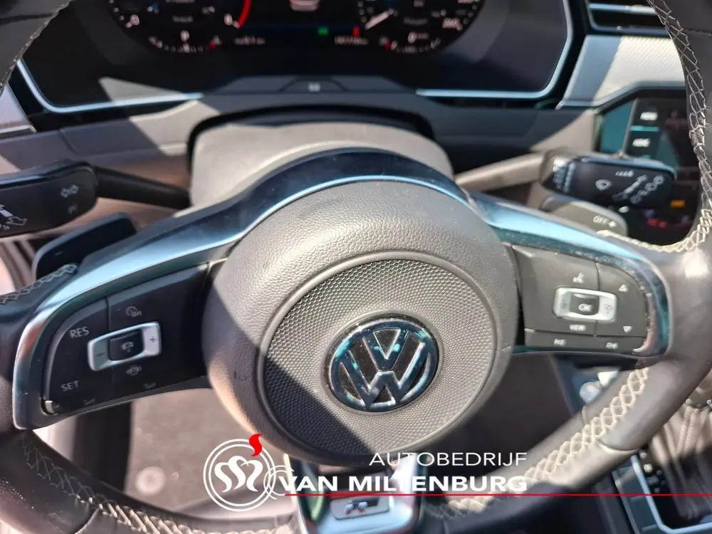 Volkswagen Passat Variant 1.5 TSI Highline Business R Digi d uit 2019, foto 10