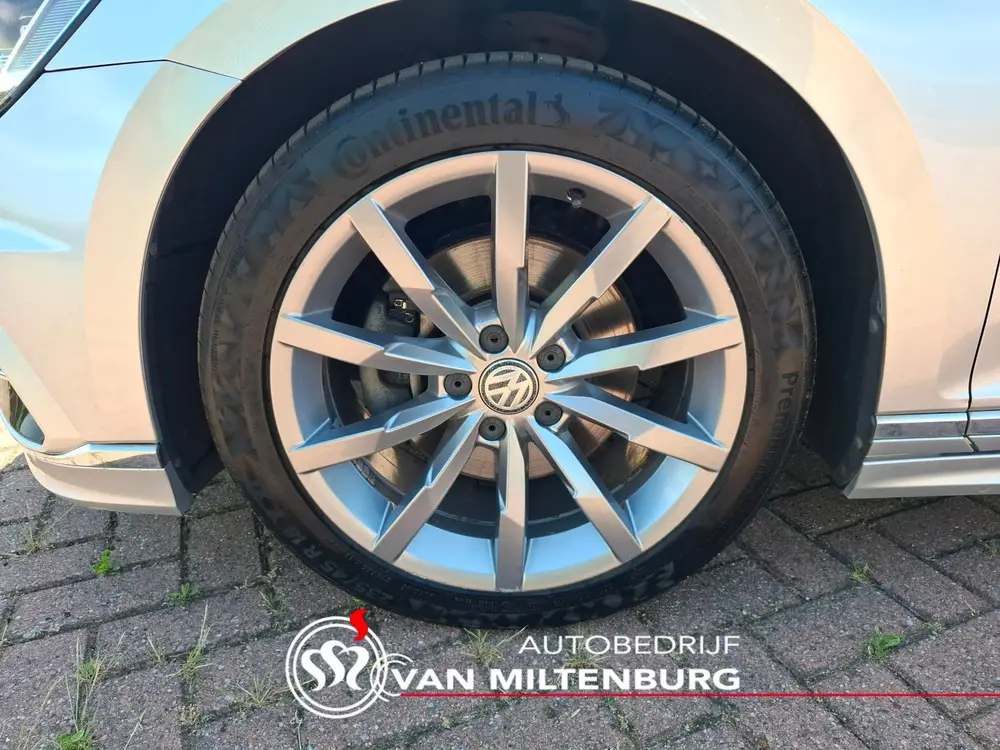 Volkswagen Passat Variant 1.5 TSI Highline Business R Digi d uit 2019, foto 18