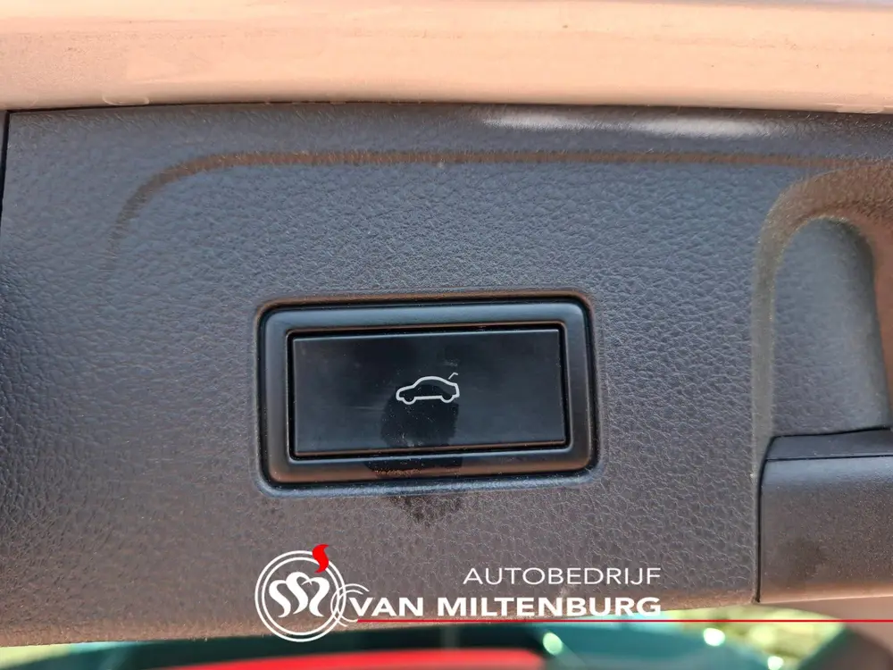 Volkswagen Passat Variant 1.5 TSI Highline Business R Digi d uit 2019, foto 20