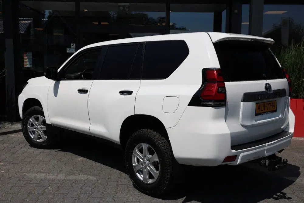 Toyota Land Cruiser 2.8 D-4D 5DRS COMFORT A uit 2020, foto 4