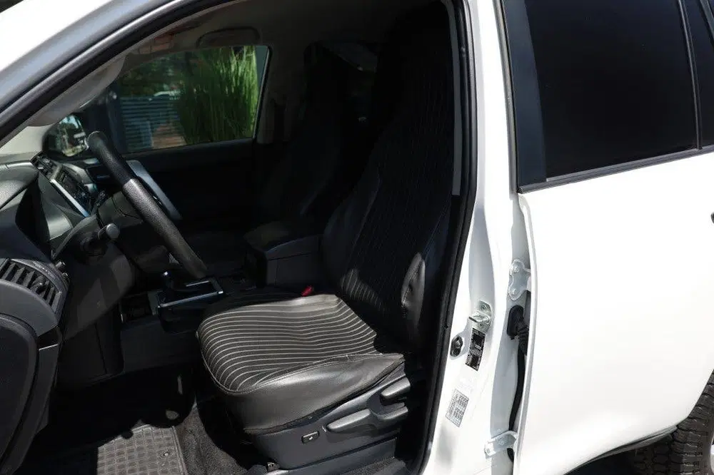 Toyota Land Cruiser 2.8 D-4D 5DRS COMFORT A uit 2020, foto 8