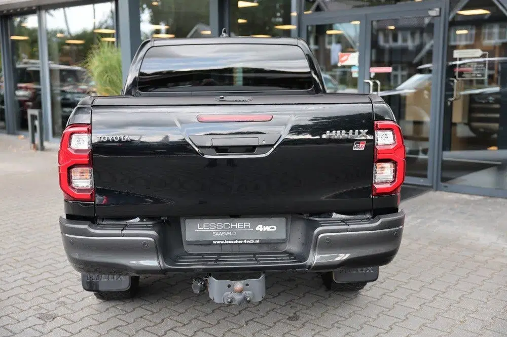 Toyota Hilux 2.8 D-4D DUBBEL CABIN GR SPORT A uit 2023, foto 5