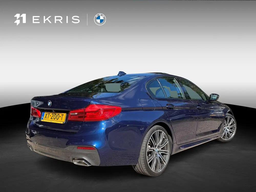 BMW 5-serie 520i M Sportpakket uit 2019, foto 2