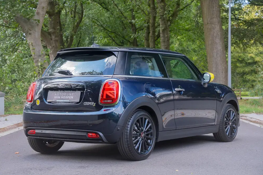 Mini Electric Classic 33 kWh LEDER uit 2022, foto 5