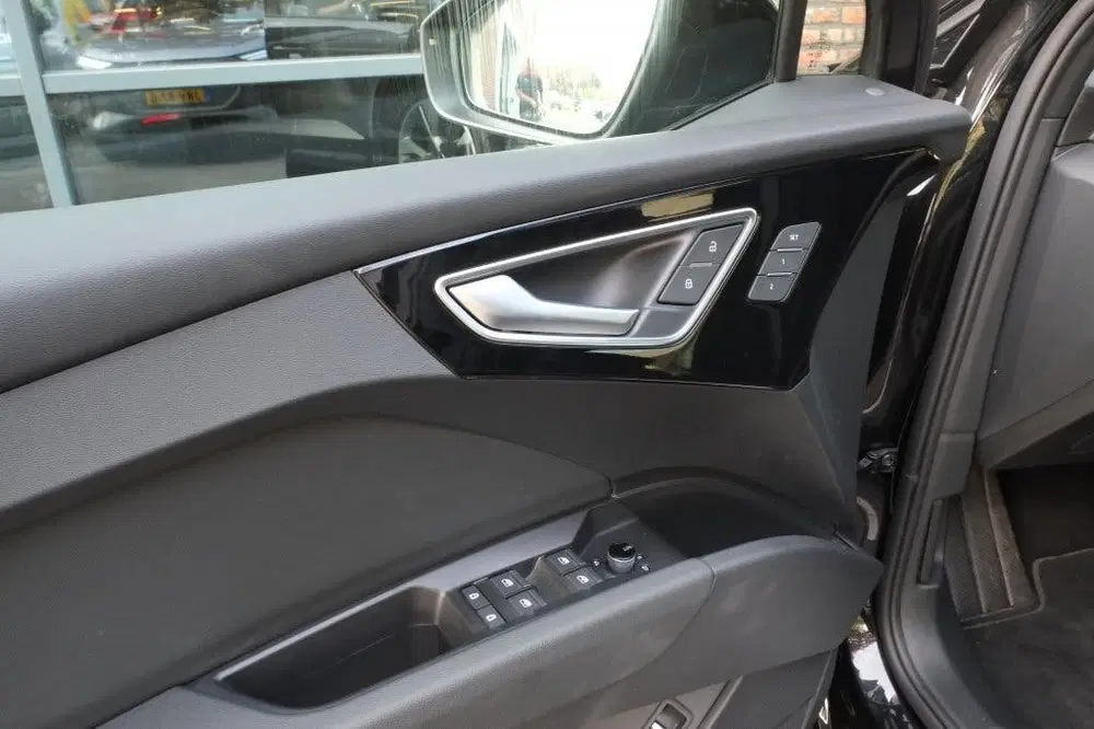 Audi Q4 e-tron 55 e-tron quattro uit 2025, foto 12