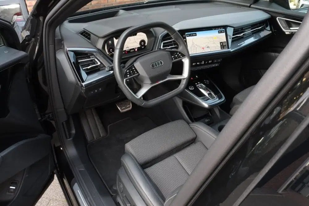 Audi Q4 e-tron 55 e-tron quattro uit 2025, foto 4