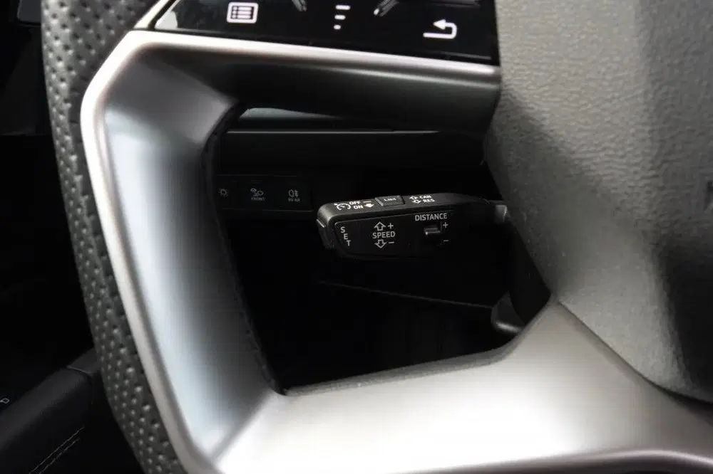 Audi Q4 e-tron 45 e-tron 210KW S-line uit 2025, foto 18