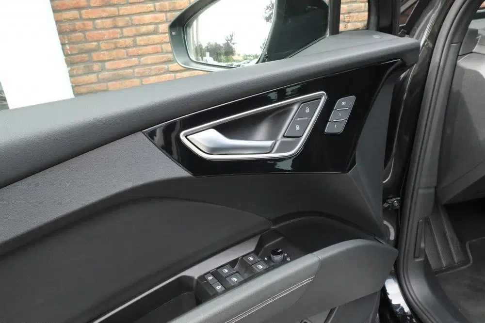 Audi Q4 e-tron 45 e-tron 210KW S-line uit 2025, foto 20