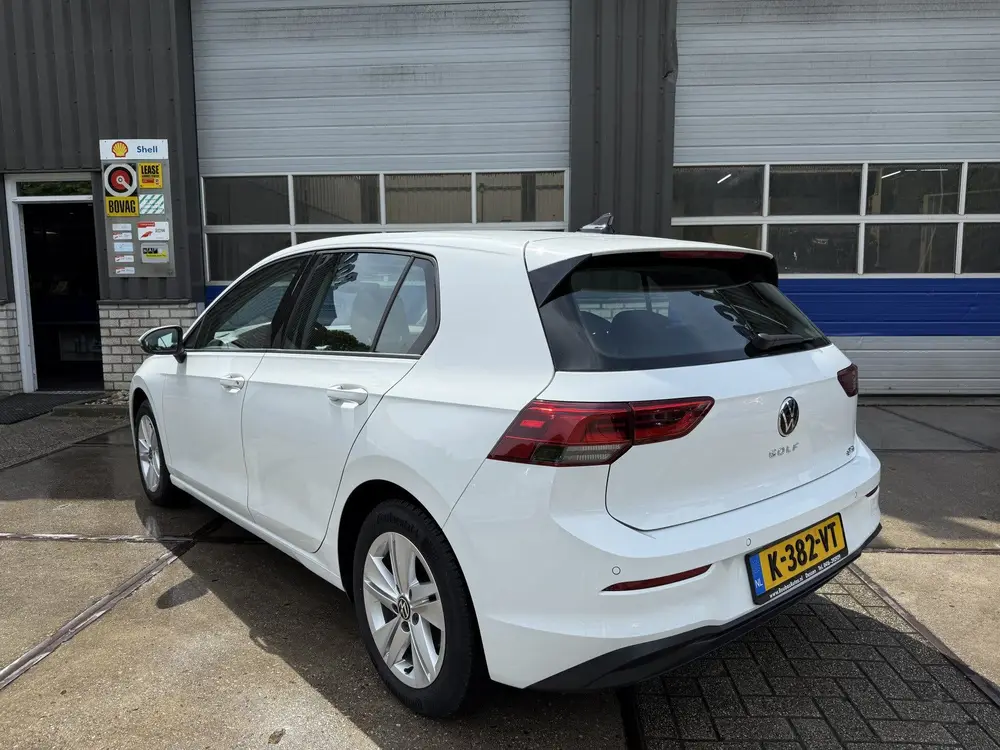 Volkswagen Golf 1.0 eTSI Life (bj 2020, automaat) uit 2020, foto 12