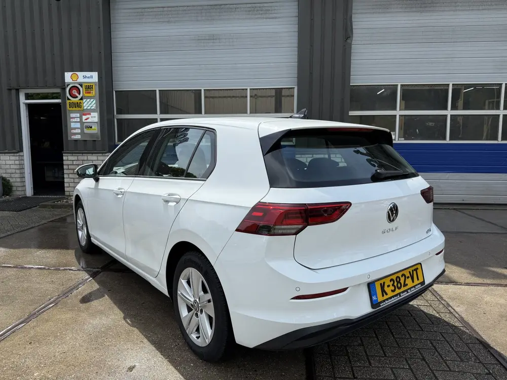 Volkswagen Golf 1.0 eTSI Life (bj 2020, automaat) uit 2020, foto 13