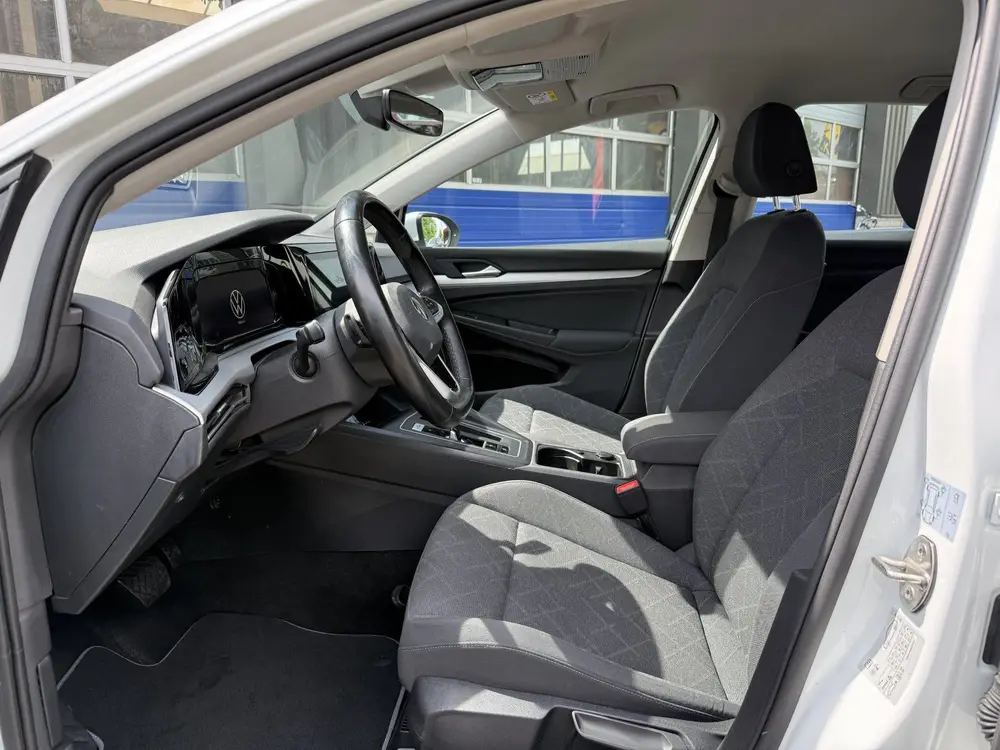 Volkswagen Golf 1.0 eTSI Life (bj 2020, automaat) uit 2020, foto 17