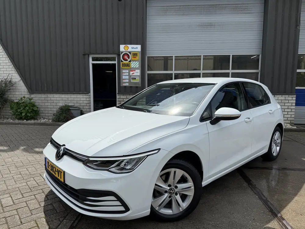 Volkswagen Golf 1.0 eTSI Life (bj 2020, automaat) uit 2020, foto 8