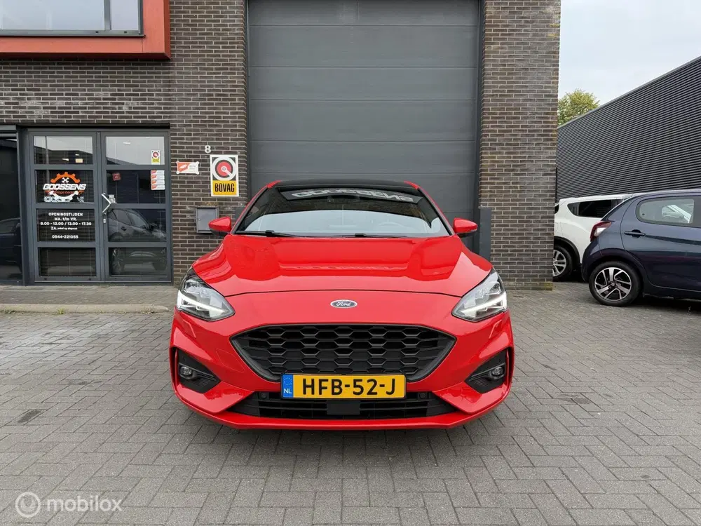 Ford Focus 1.0 EcoBoost Hybrid ST Line X Business uit 2020, foto 2
