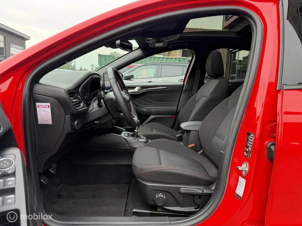 Ford Focus 1.0 EcoBoost Hybrid ST Line X Business uit 2020, foto 9