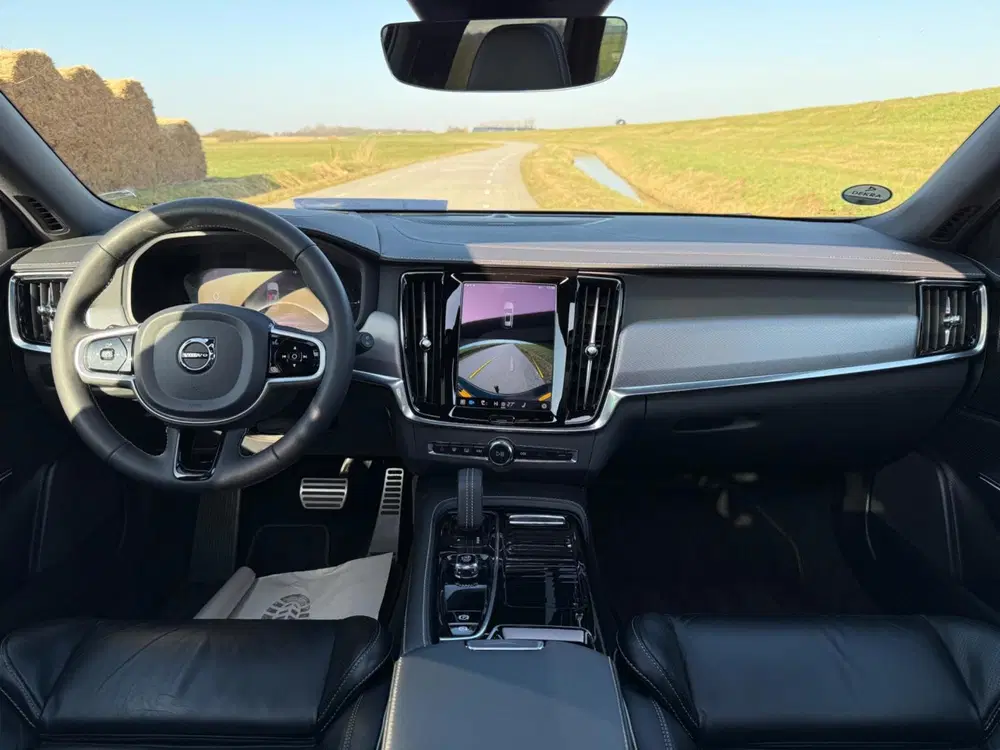 Volvo V90 2.0 T8 AWD R-Design uit 2021, foto 14