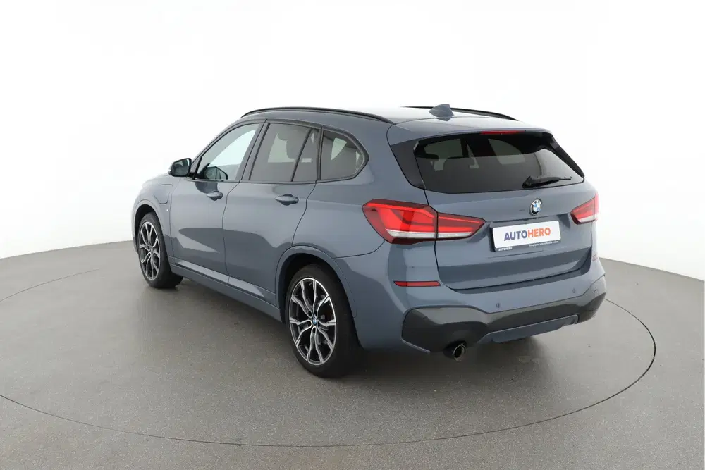BMW X1 xDrive25e uit 2020, foto 4