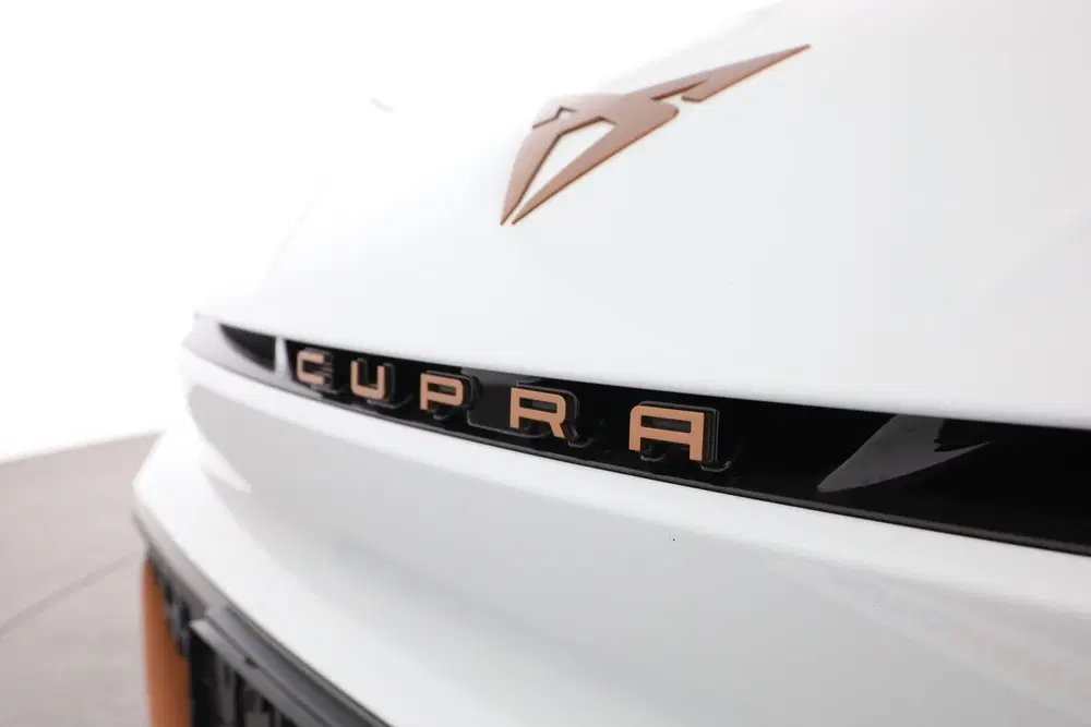 Cupra Born Adrenaline 62 kWh uit 2023, foto 13
