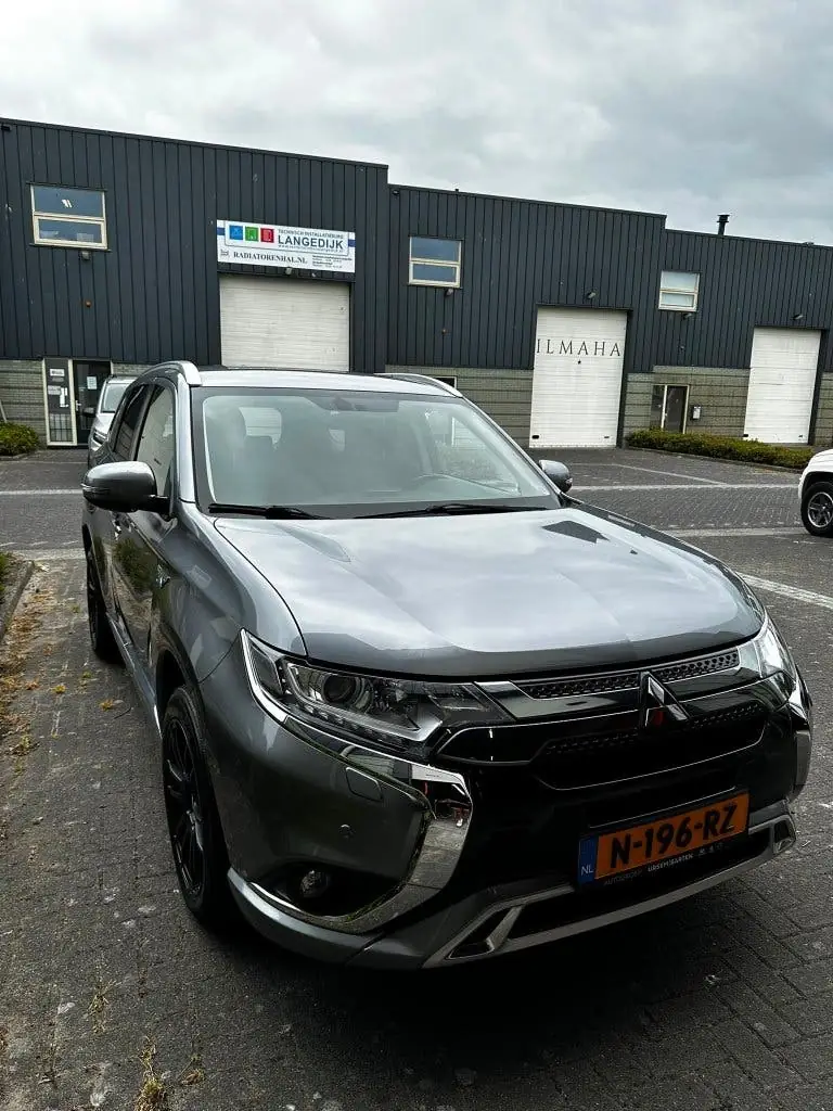 Mitsubishi Outlander 2.4 Dohc Mivec Phev 240pk 4WD Aut 2021 uit 2021