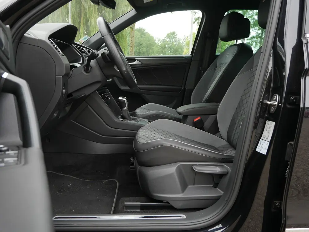 VOLKSWAGEN Tiguan 1.4 TSI eHybrid PHEV 245pk DSG R-Line Busi uit 2022, foto 6