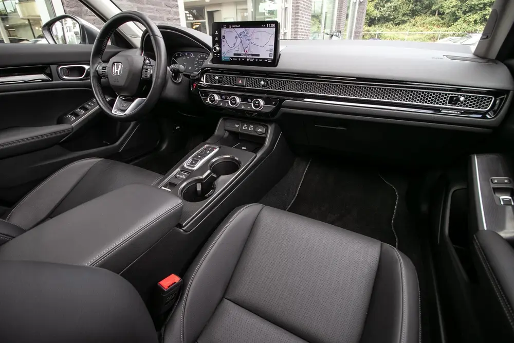 Honda Civic 2.0 e:HEV Advance uit 2026, foto 3