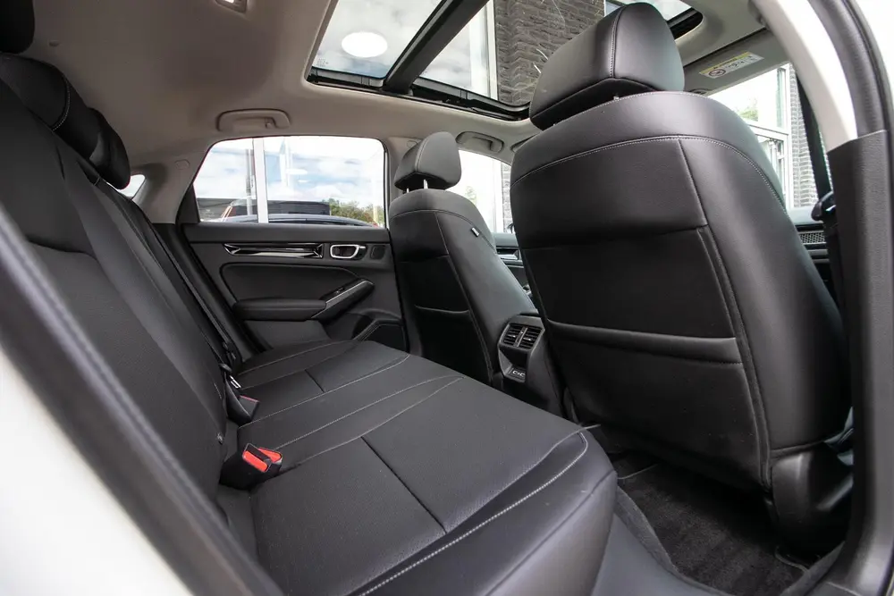 Honda Civic 2.0 e:HEV Advance uit 2026, foto 7