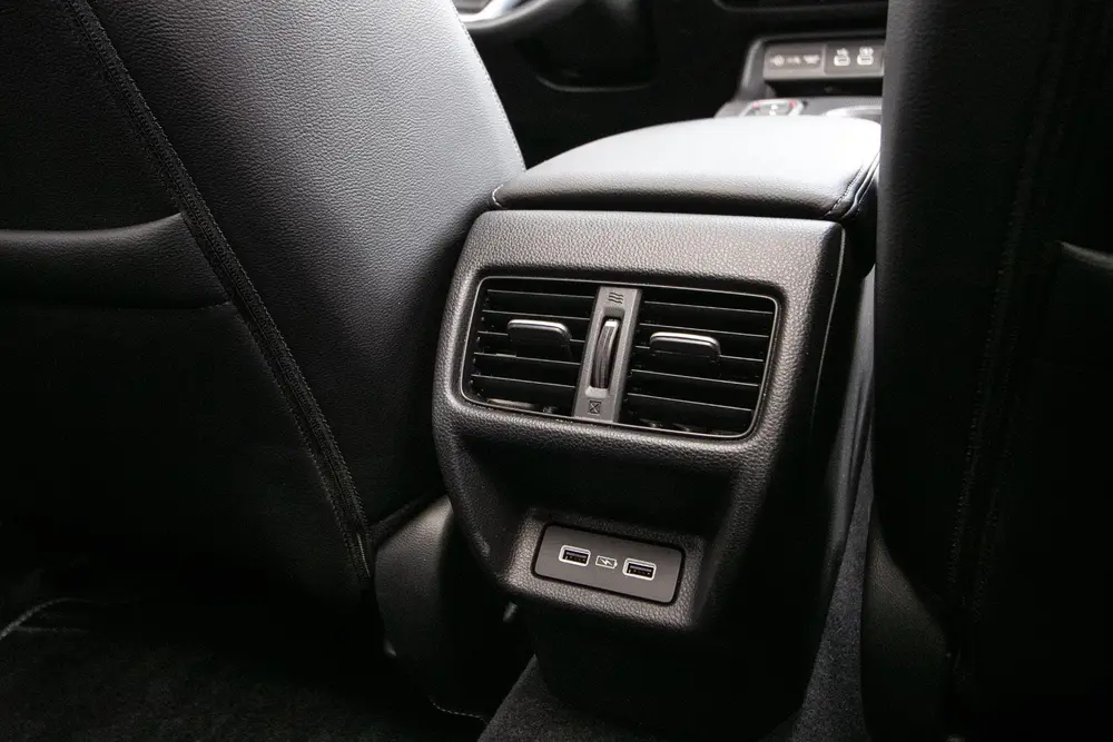 Honda Civic 2.0 e:HEV Advance uit 2026, foto 9