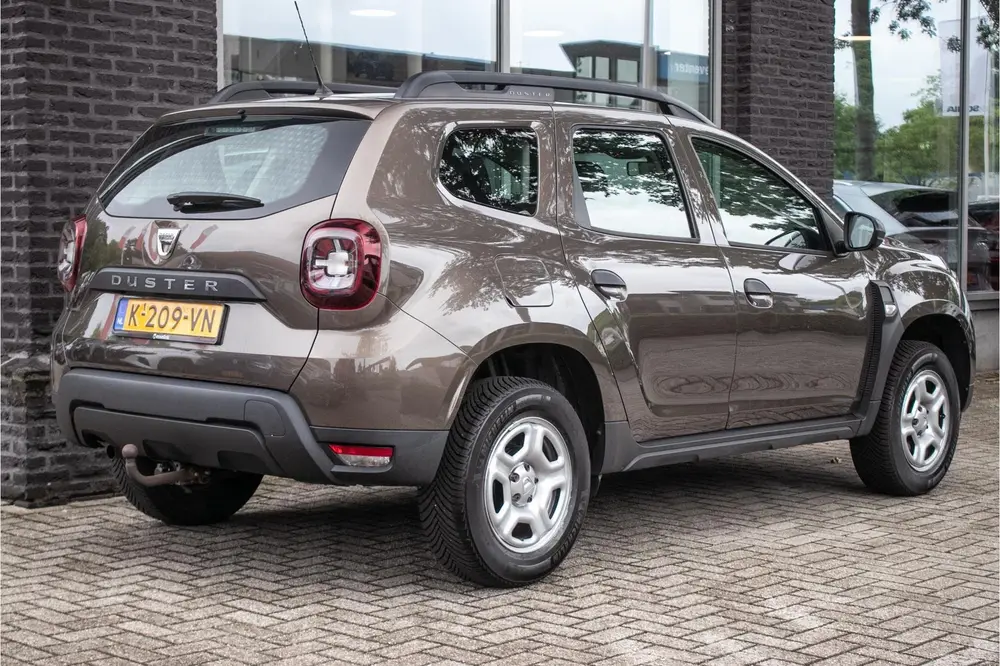 Dacia Duster 1.0 TCe Essential uit 2021, foto 3
