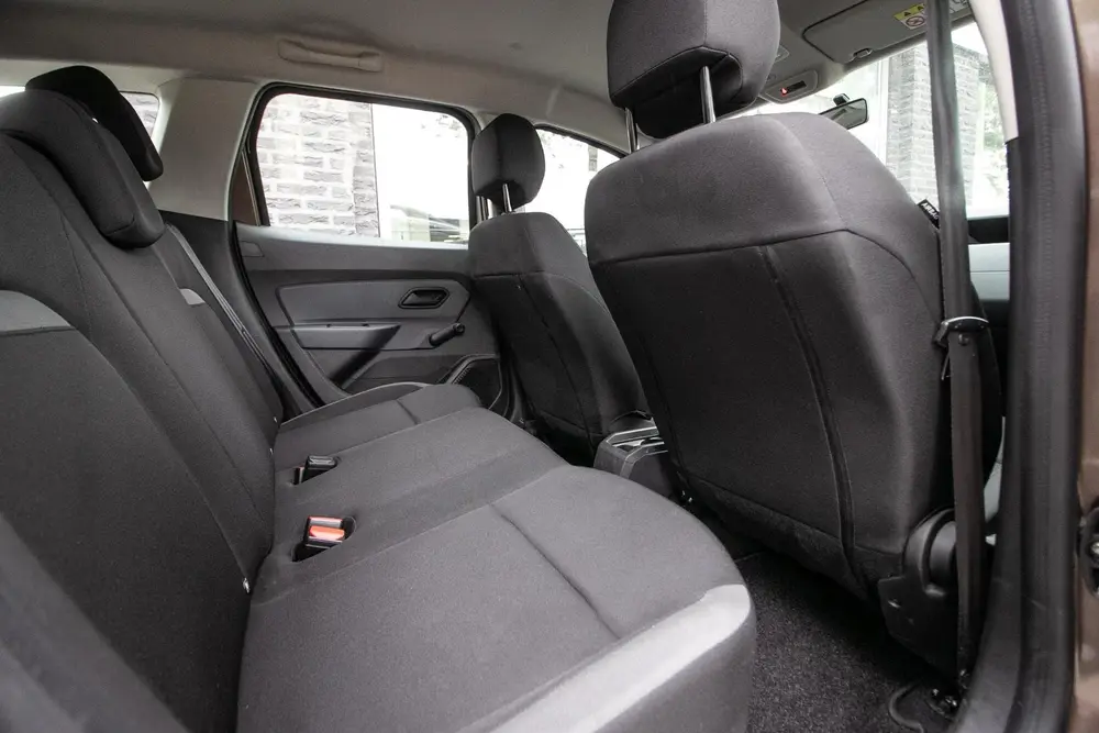 Dacia Duster 1.0 TCe Essential uit 2021, foto 7