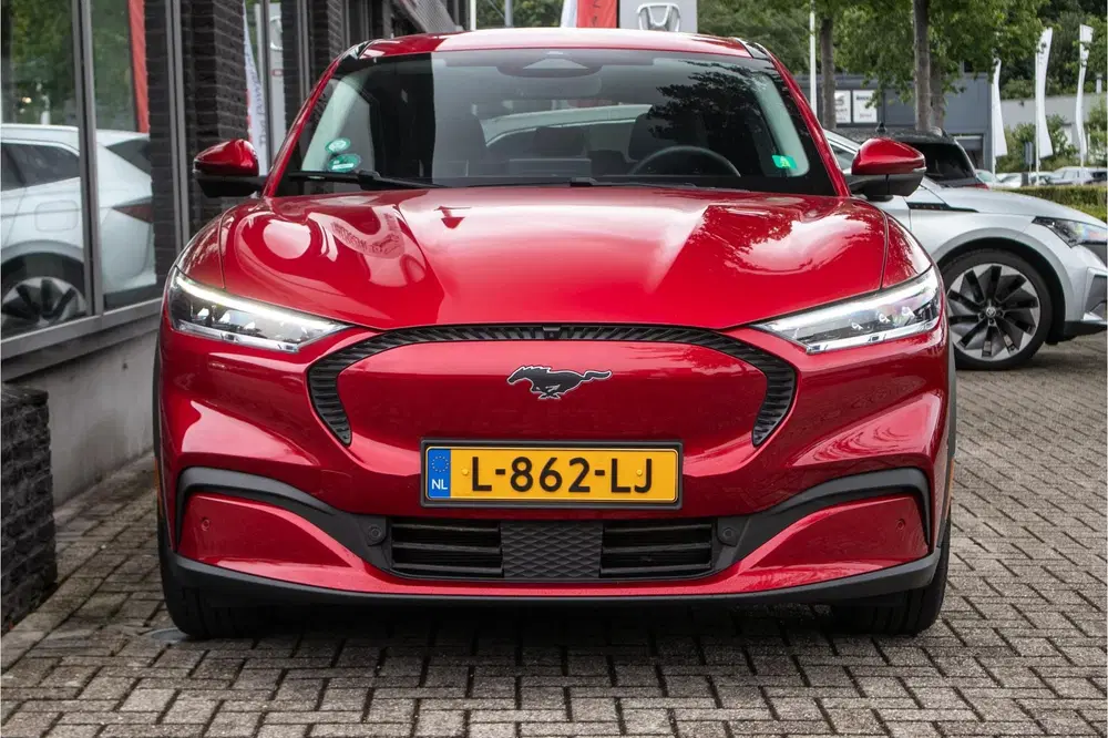 Ford Mustang Mach-E RWD 75 kWh uit 2021, foto 12