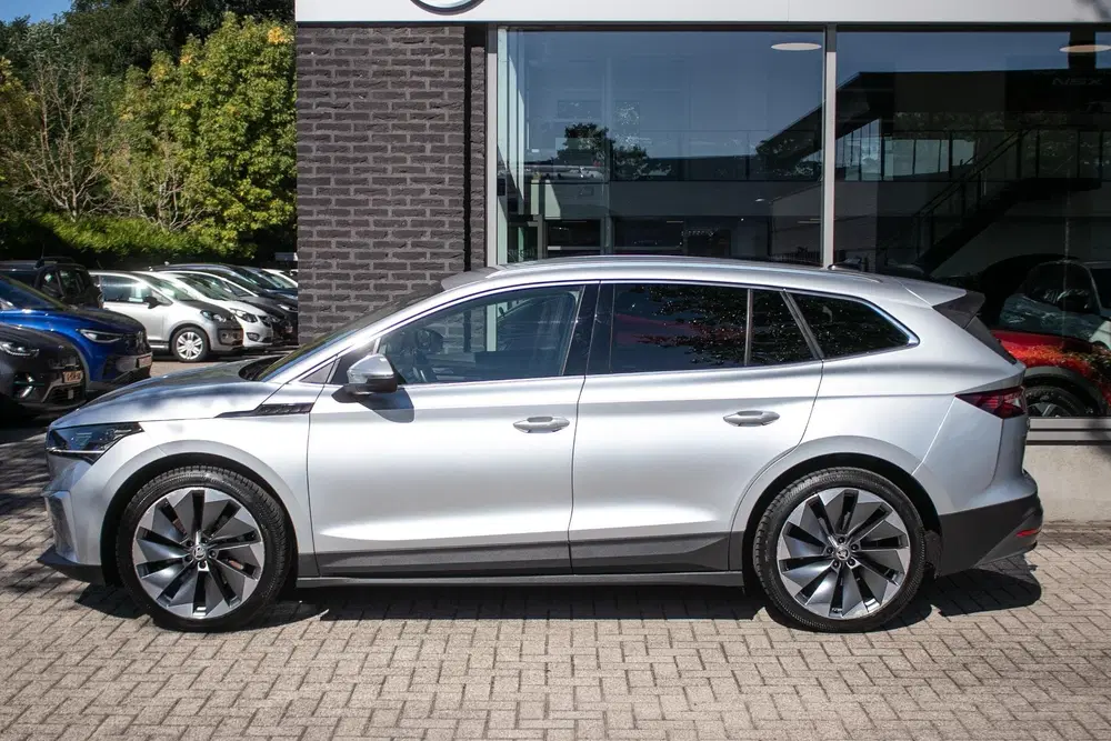 Skoda Enyaq 80 First Edition uit 2021, foto 16