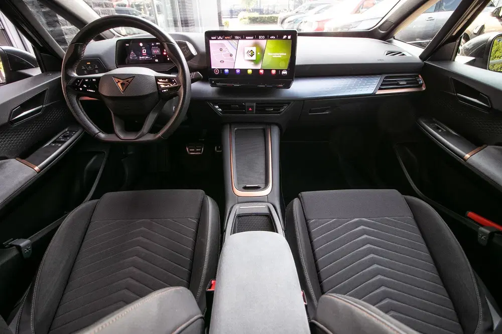 Cupra Born Adrenaline One 62 kWh uit 2022, foto 13