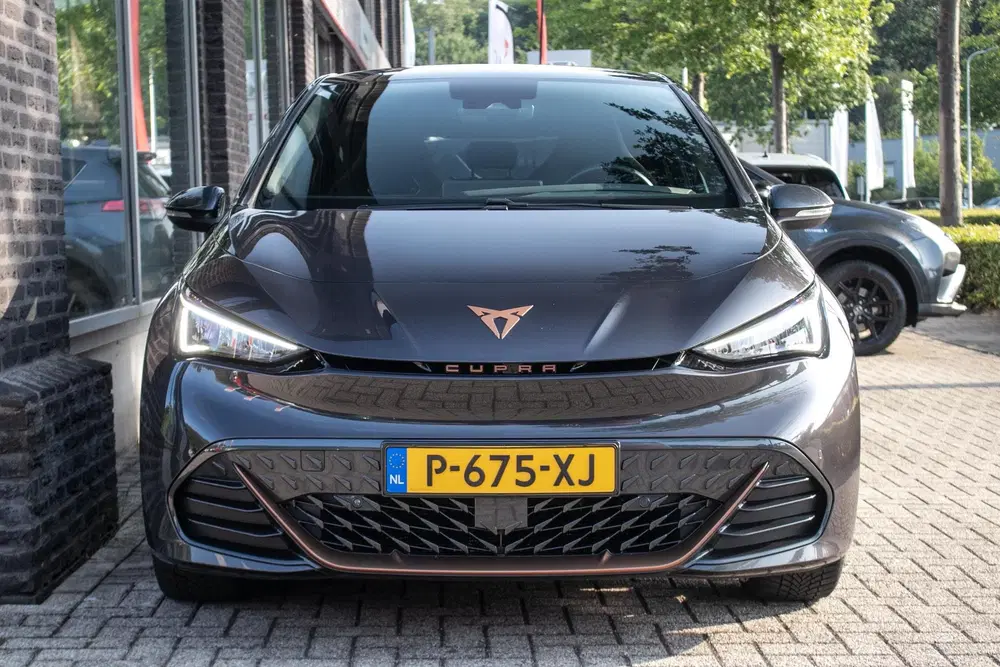 Cupra Born Adrenaline One 62 kWh uit 2022, foto 9
