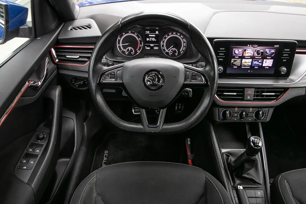 Skoda Scala 1.0 TSI Sport Business | Trekhaak | Sportstoelen uit 2019, foto 16