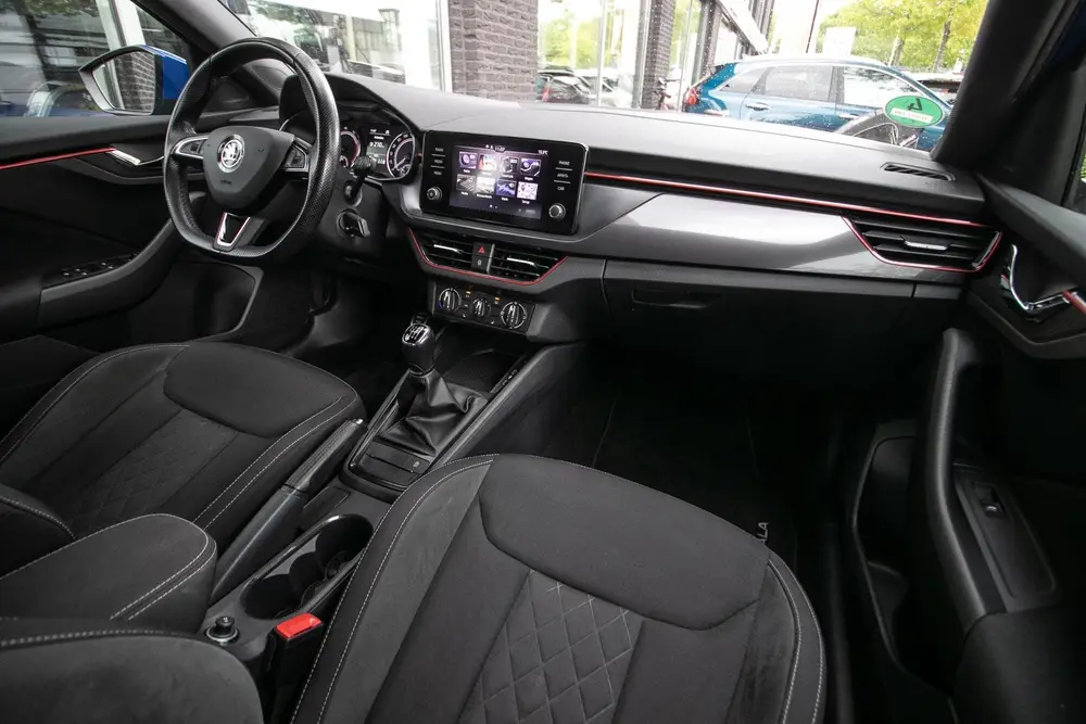 Skoda Scala 1.0 TSI Sport Business | Trekhaak | Sportstoelen uit 2019, foto 4