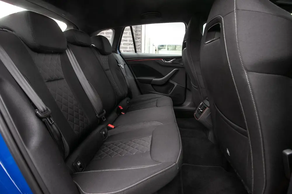 Skoda Scala 1.0 TSI Sport Business | Trekhaak | Sportstoelen uit 2019, foto 8