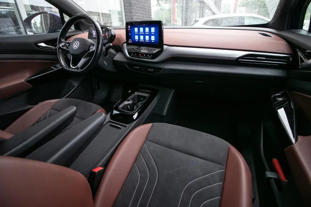 Volkswagen ID.4 Business 77 kWh | Panorama | Carplay | Stoel uit 2021, foto 3