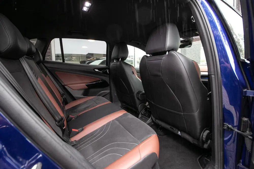 Volkswagen ID.4 Business 77 kWh | Panorama | Carplay | Stoel uit 2021, foto 6