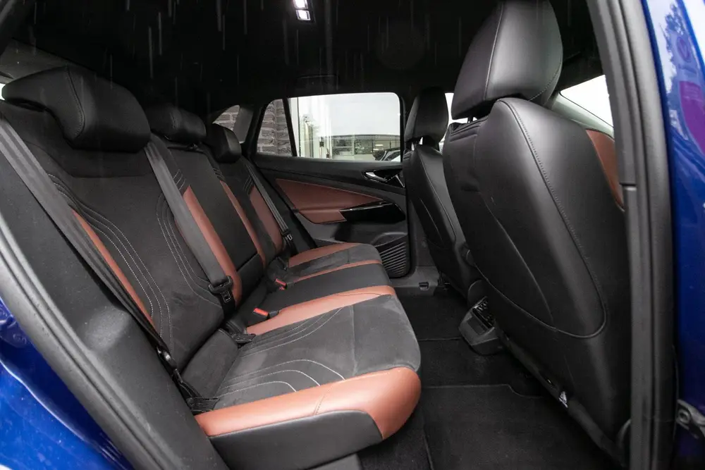 Volkswagen ID.4 Business 77 kWh | Panorama | Carplay | Stoel uit 2021, foto 7