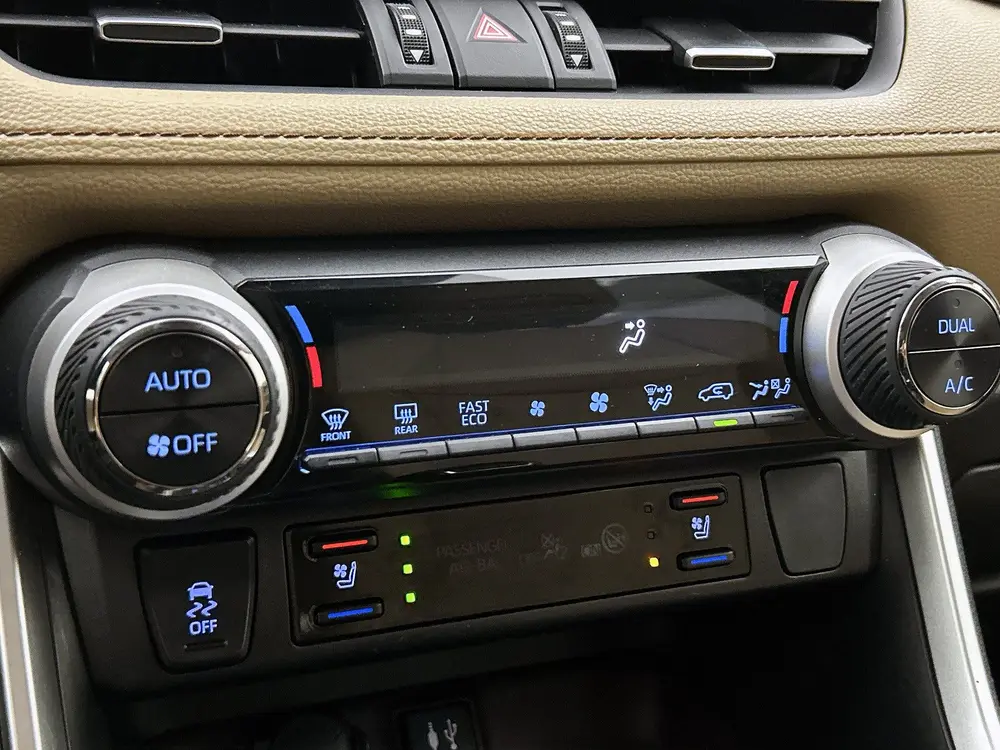 Toyota RAV4 2.5 Hybrid AWD Executive | BTW voertuig | Stoel+ uit 2019, foto 10