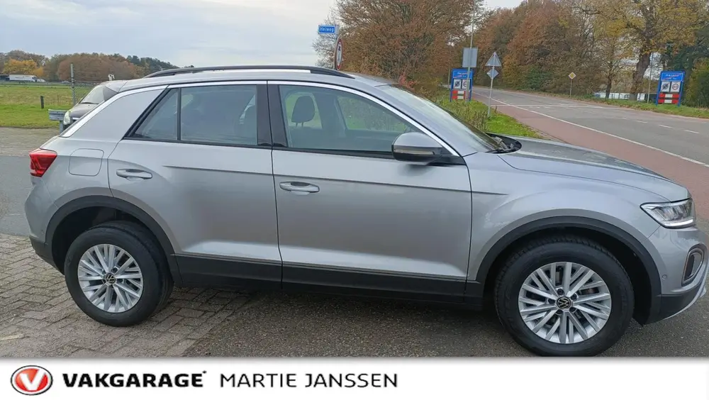 Volkswagen T-Roc 1.5 TSI Life Business uit 2022, foto 3