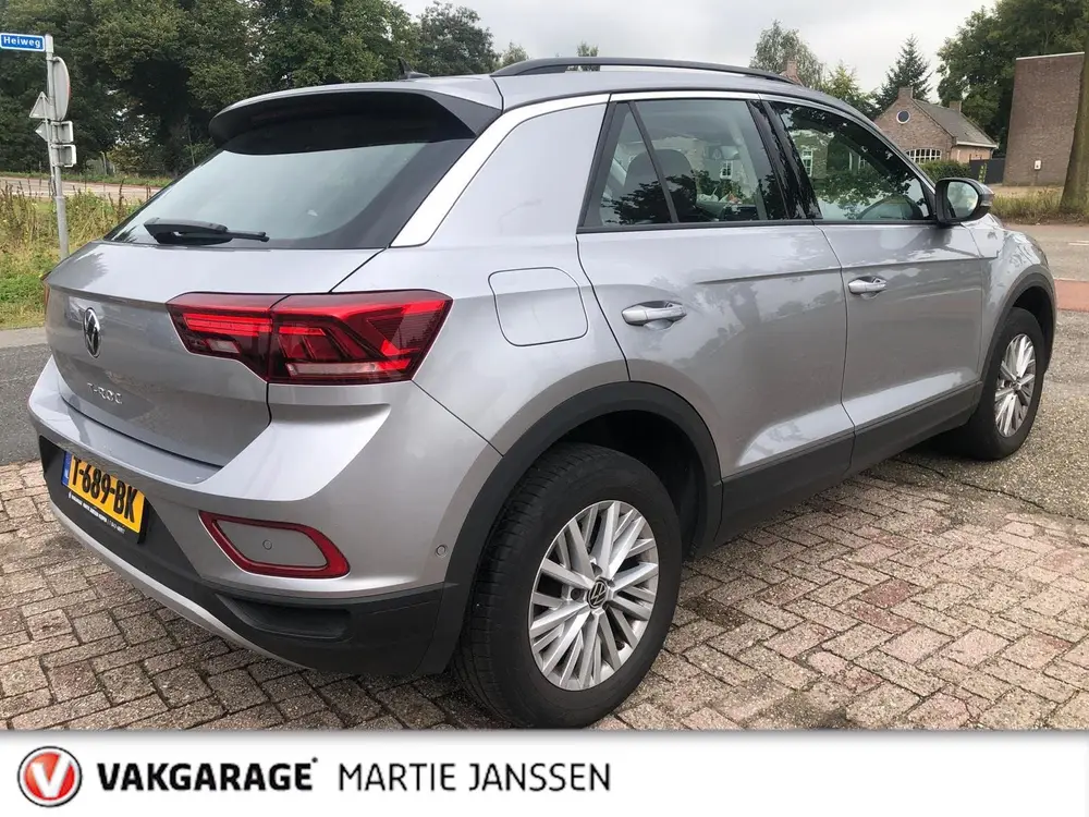 Volkswagen T-Roc 1.5 TSI Life Business uit 2022, foto 4