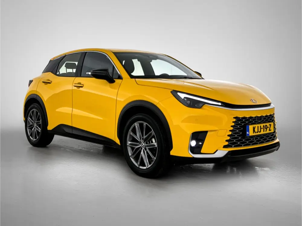 Lexus LBX Relax uit 2024, foto 13