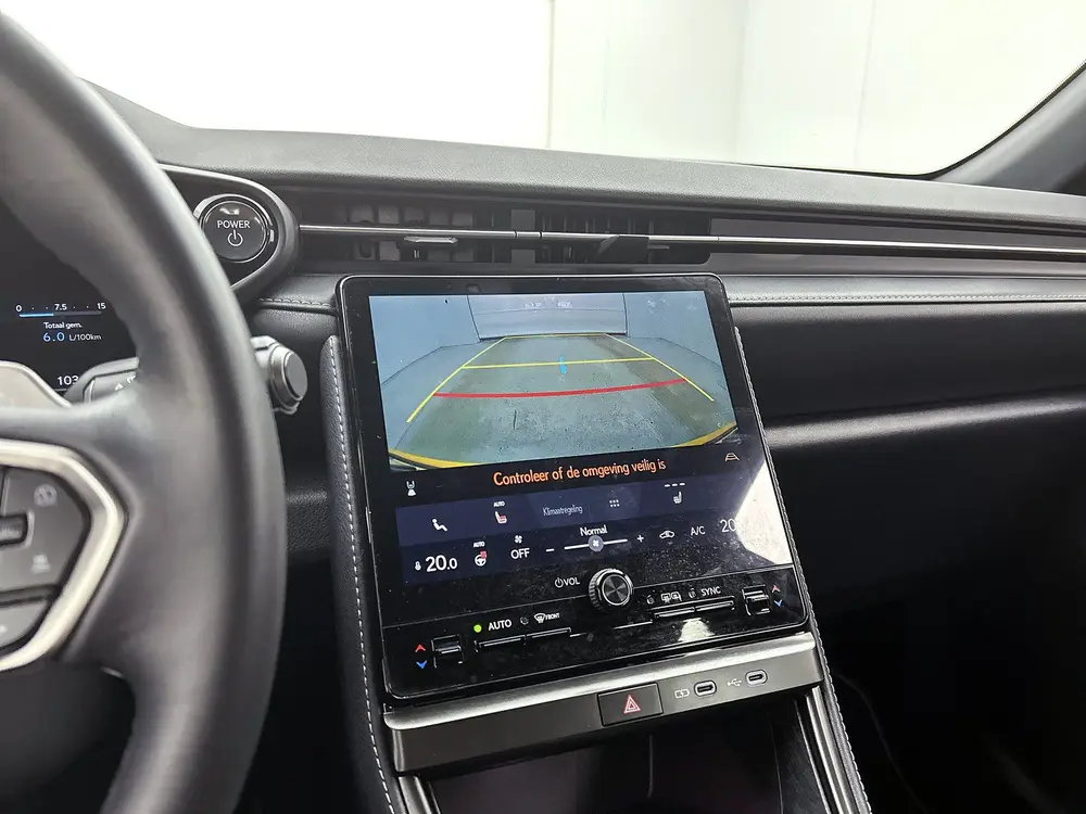 Lexus LBX Relax uit 2024, foto 8