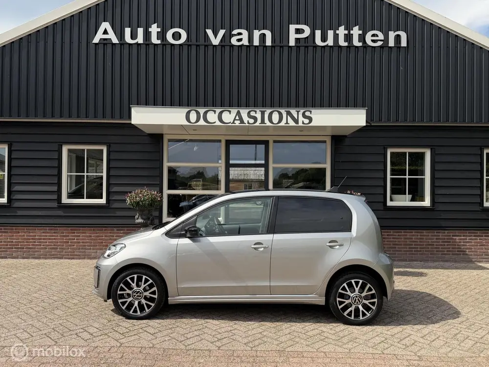 Volkswagen E-Up! e-up! Style / 1e eigenaar / NAP / uit 2022, foto 2