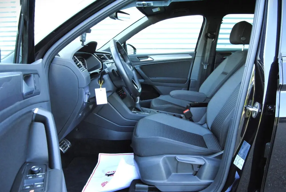 Volkswagen TIGUAN 1.5 TSI Elegance / Navi / Cruise / Led / T uit 2021, foto 18