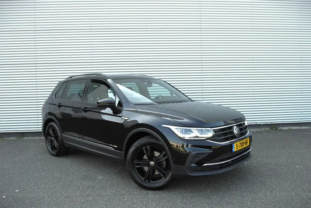 Volkswagen TIGUAN 1.5 TSI Elegance / Navi / Cruise / Led / T uit 2021, foto 3