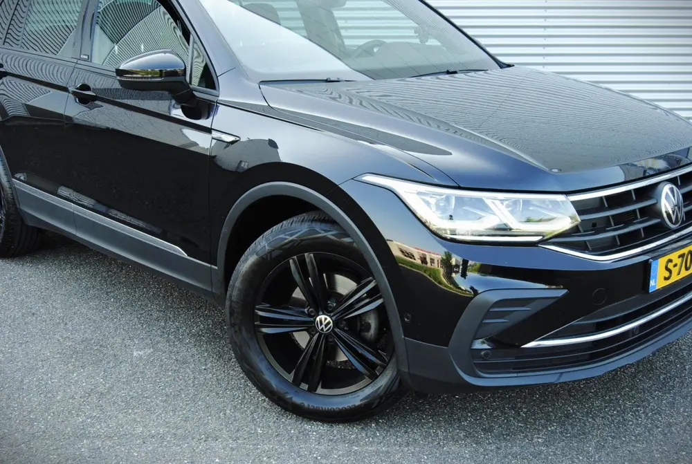 Volkswagen TIGUAN 1.5 TSI Elegance / Navi / Cruise / Led / T uit 2021, foto 4