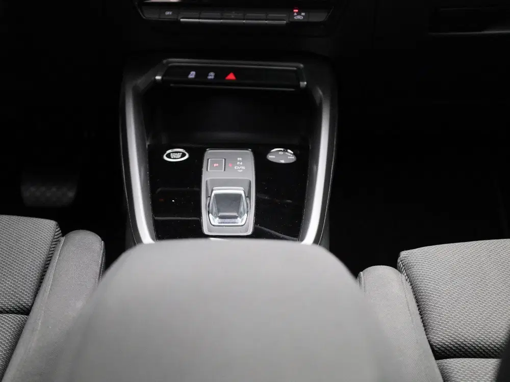 Audi A3 30 TFSI S edition 110 PK uit 2024, foto 10